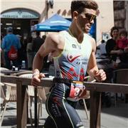 Architetto e padre di 3 figli offre lezioni online a bambini di scuole elementari e medie. Progettista del settore nautico.